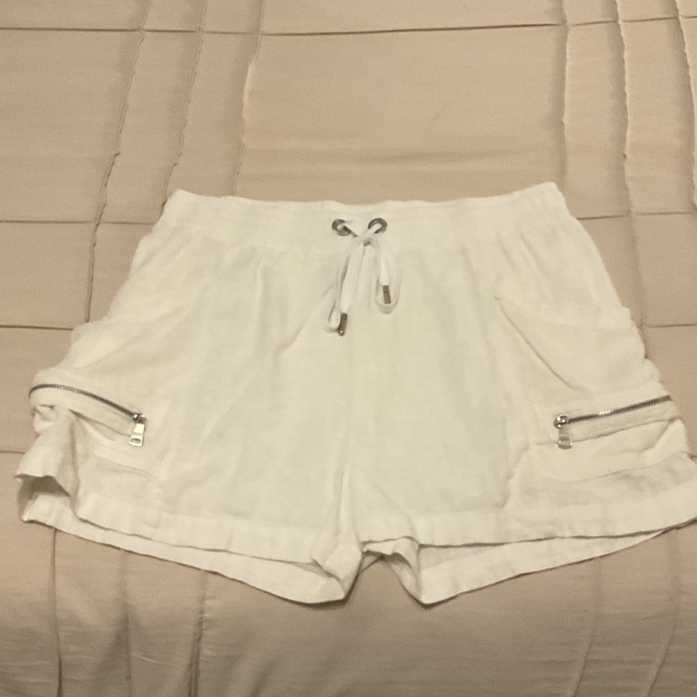 DKNY White Cargo Shorts with Zipper Pockets